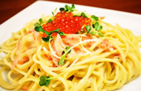 イクラとサーモンのクリームソース